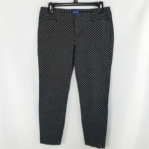 Old Navy Pixie Mid-Rise Black/White Floral Pants 6